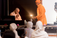 Om_Swamij_Gayatri_Sadhana_swamiji_044_DSC08449
