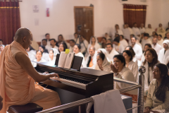 Om_Swamij_Gayatri_Sadhana_swamiji_075_DSC08704