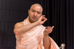 Om_Swamij_Gayatri_Sadhana_swamiji_101_DSC08939