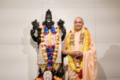 Om_Swami_Bday_TTEP_105_A6503681-scaled