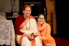 Om_Swami_Bday_034_A745408-scaled